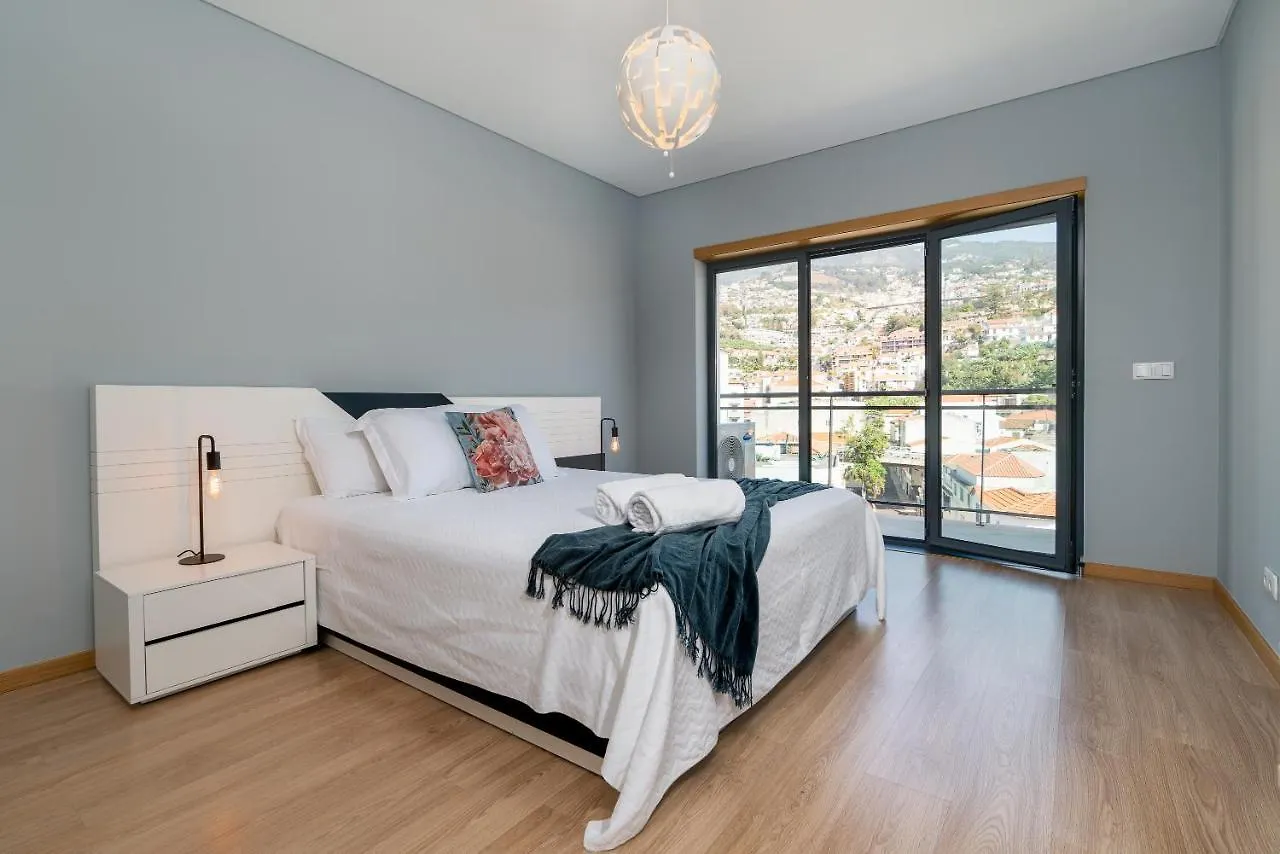 Luxurious Apartment Funchal - Casa Valentina - Rent2U, Lda Portugal