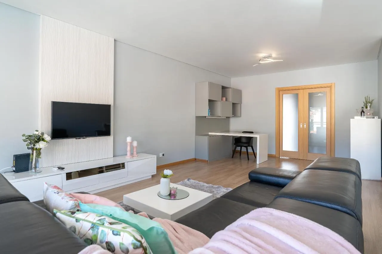 Luxurious Apartment Funchal - Casa Valentina - Rent2U, Lda