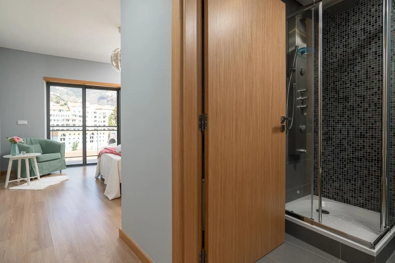 Luxurious Apartment Funchal - Casa Valentina - Rent2U, Lda